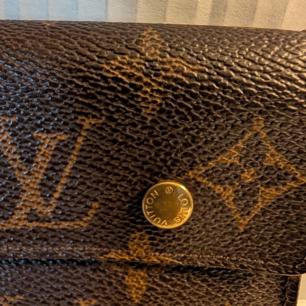 LOUIS VUITTON Monogram Portefeuille Accordion M58008 Chain Wallet - Picture 8 of 14